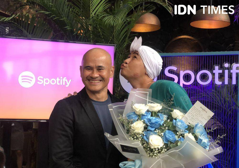 potret Mak Beti di konferensi pers Video Podcast Spotify Original (Dok. IDN Times/Elizabeth Chiquita)