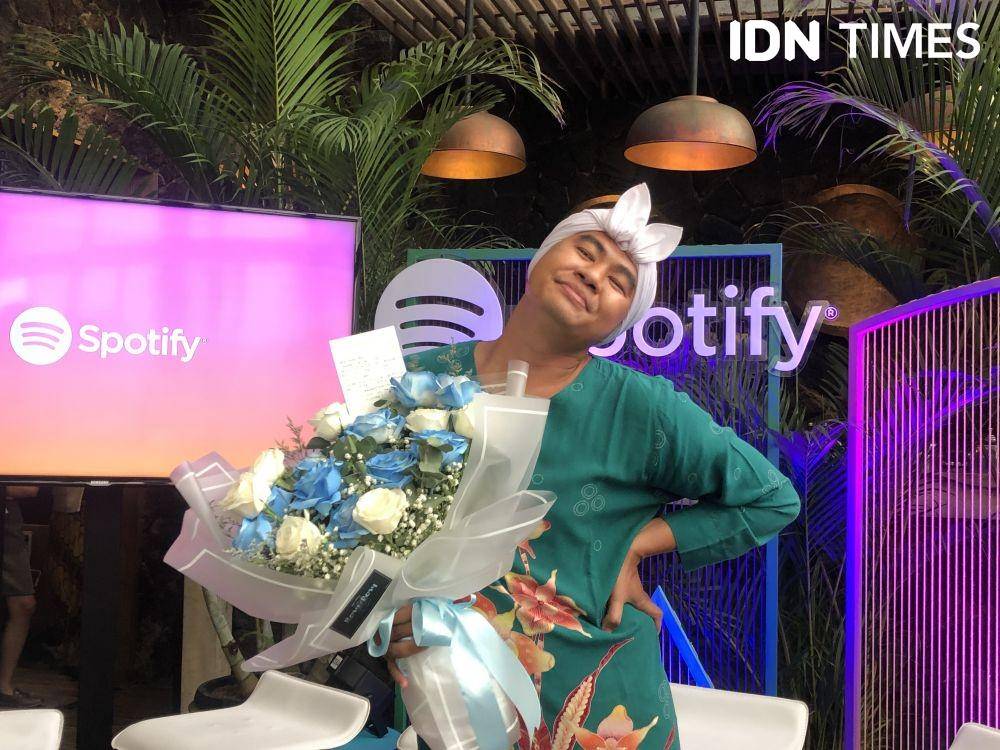 potret Mak Beti di konferensi pers Video Podcast Spotify Original (Dok. IDN Times/Elizabeth Chiquita)