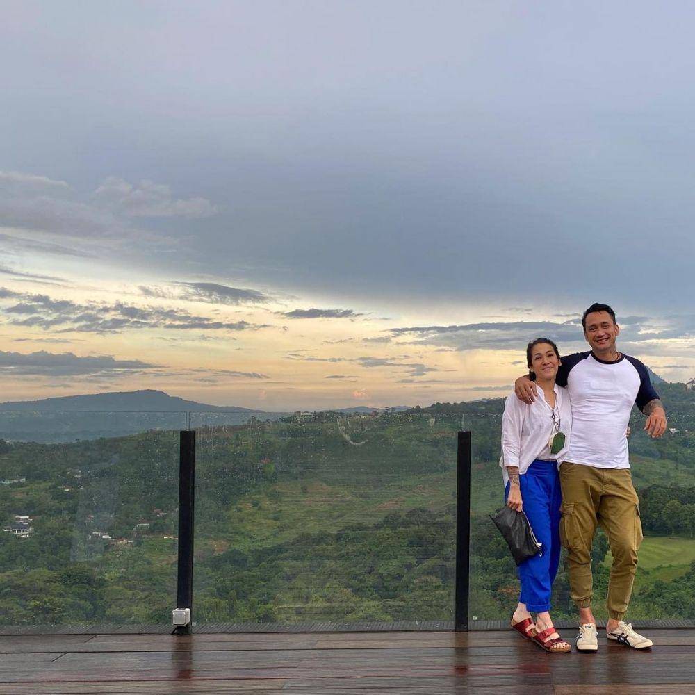 Potret OOTD kasual dan formal ala Tora Sudiro (instagram.com/t_orasudi_ro)