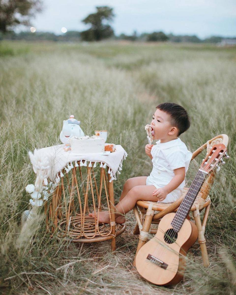 pemotretan ulang tahun Nastusha Olivia Alinskie (instagram.com/glennalinskie)