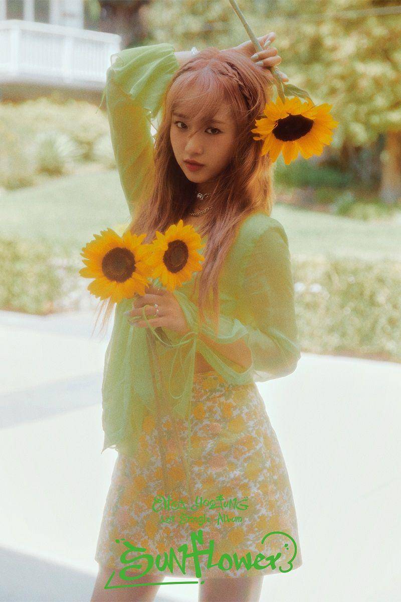 Choi Yoojung untuk single debut album Sunflower (twitter.com/fantagiomusic_)