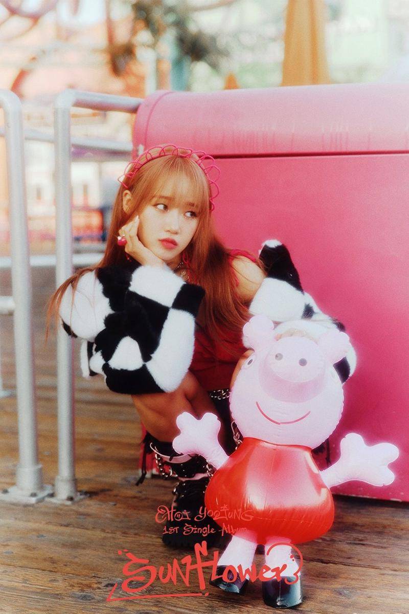 Choi Yoojung untuk single debut album Sunflower (twitter.com/fantagiomusic_)