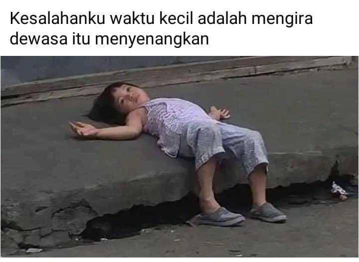 meme lucu menertawakan hidup (twitter.com/ndagels)