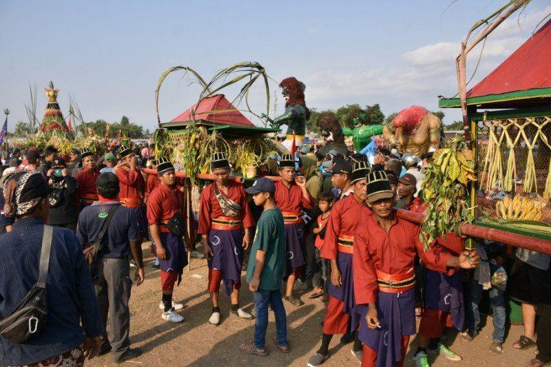 Keunikan Upacara Adat Saparan Bekakak Gamping, Meriah Pol!