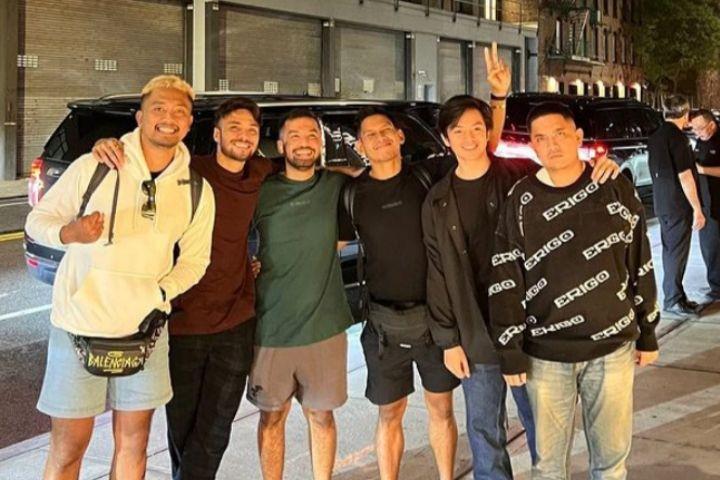 10 Potret Geng Erigo Jelang Tampil di Runway New York Fashion Week