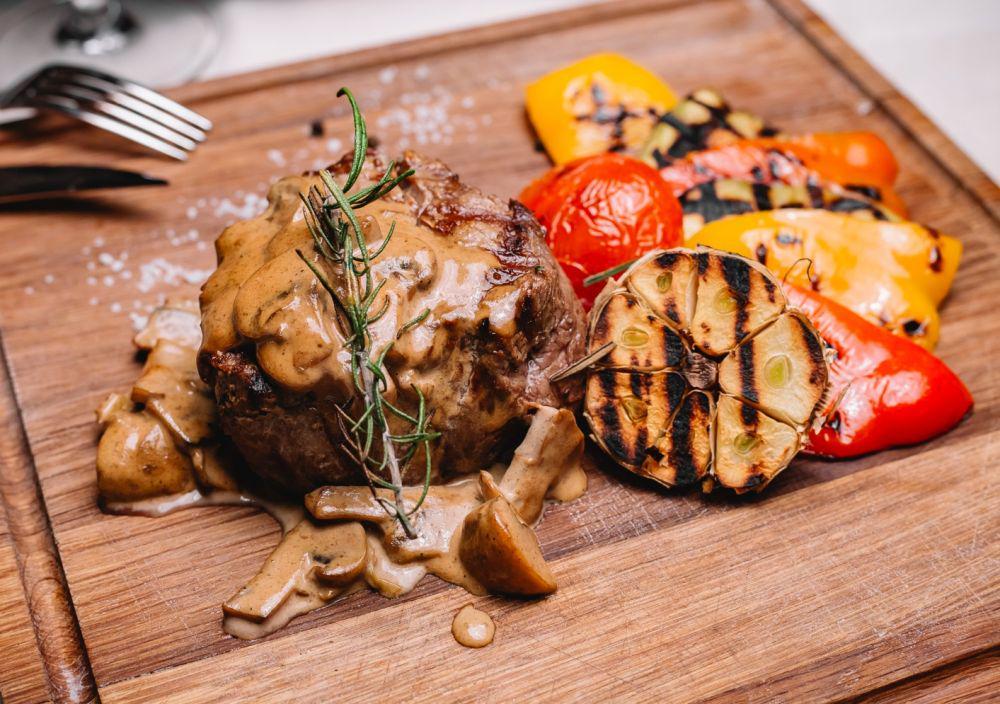 Ilustrasi mushroom sauce (freepik.com/stockking)