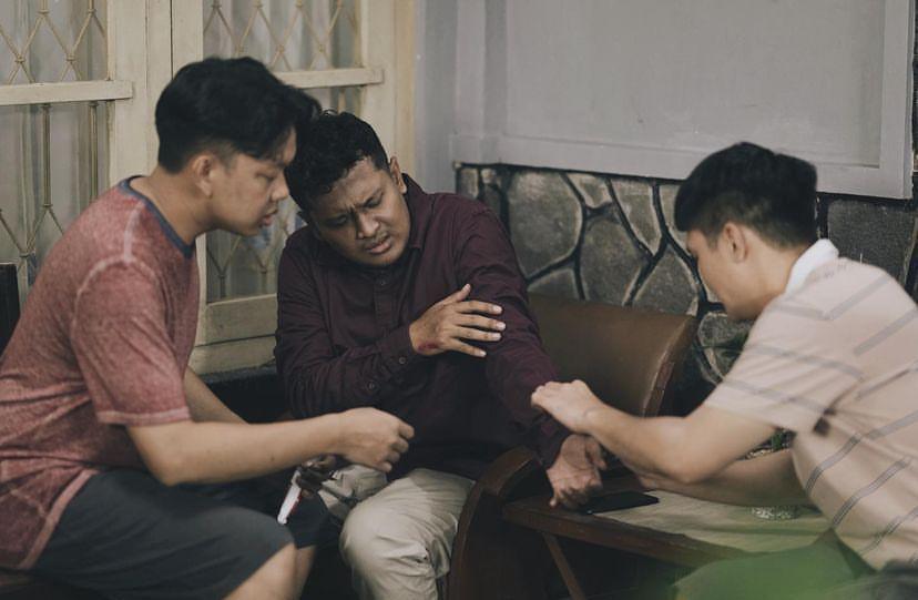 10 Potret Dono Pradana, Komedian Indonesia di Film Lara Ati