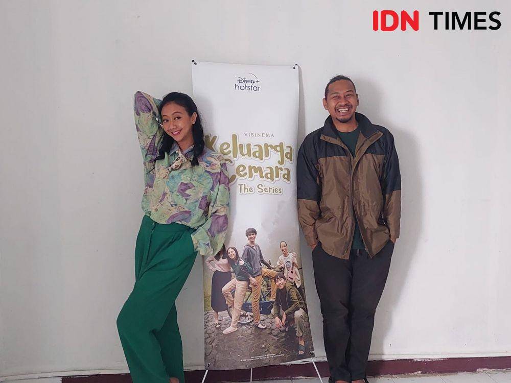 Pemain Keluarga Cemara The Series pada site visit lokasi syuting Keluarga Cemara The Series, pada (3/4/2022). (IDN Times/Erfah Nanda)