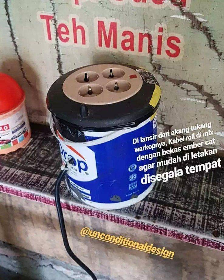 memanfaatkan colokan kocak (instagram.com/unconditionaldesign)