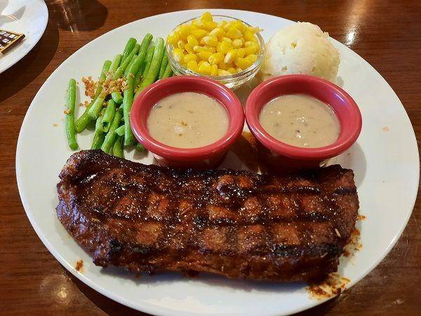 Pepperloin Steakhouse (google.com/grazia s)
