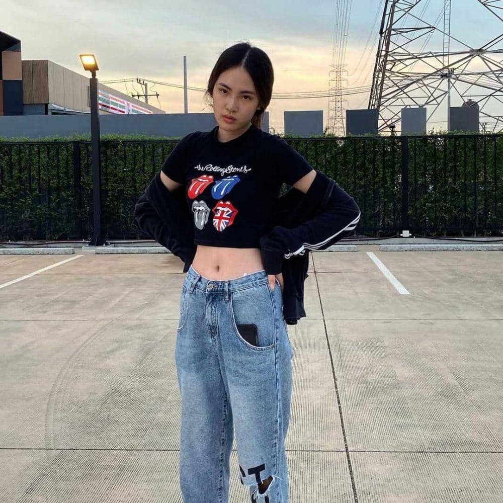 OOTD ala Lilly Nichapalak (instagram.com/lilly_nicha)