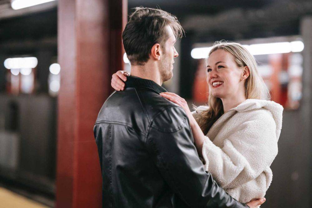 ilustrasi pasangan (pexels.com/Katerina Holmes)