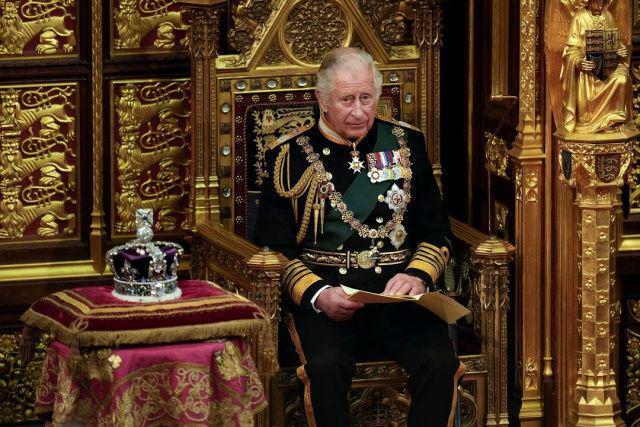 Pangeran William Janji Dukung Raja Charles dengan Segala Cara
