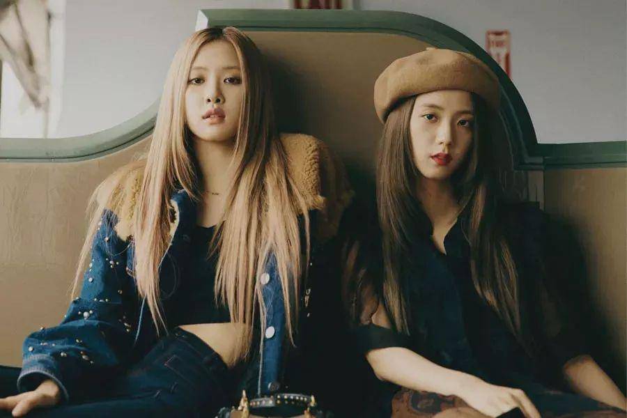 Rose dan Jisoo BLACKPINK. (Soompi)