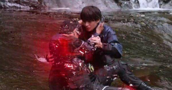 Taira gugur di depan Keiwa ( Dok. Toei Company / Kamen Rider Geats )