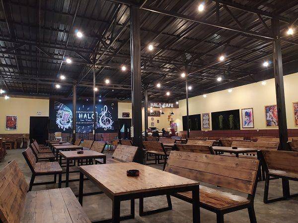 Halo Cafe (google.com/maps/ratih pradnya)