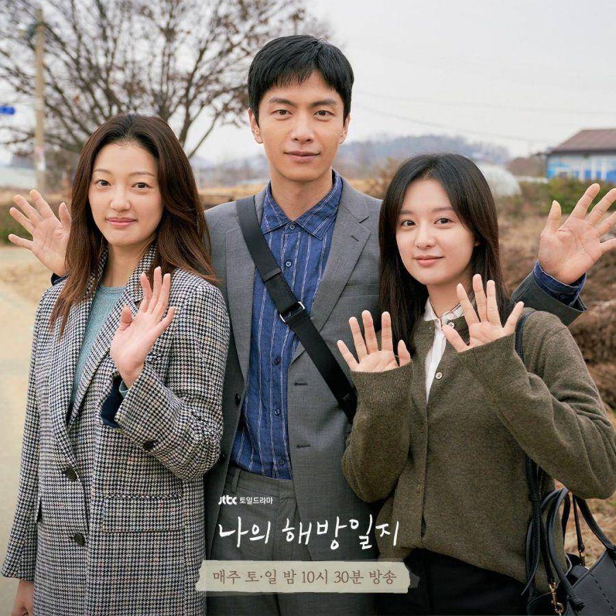 Lee El, Lee Min Ki dan Kim Ji Won di balik layar drama My Liberation Notes (dok. JTBC/My Liberation Notes)