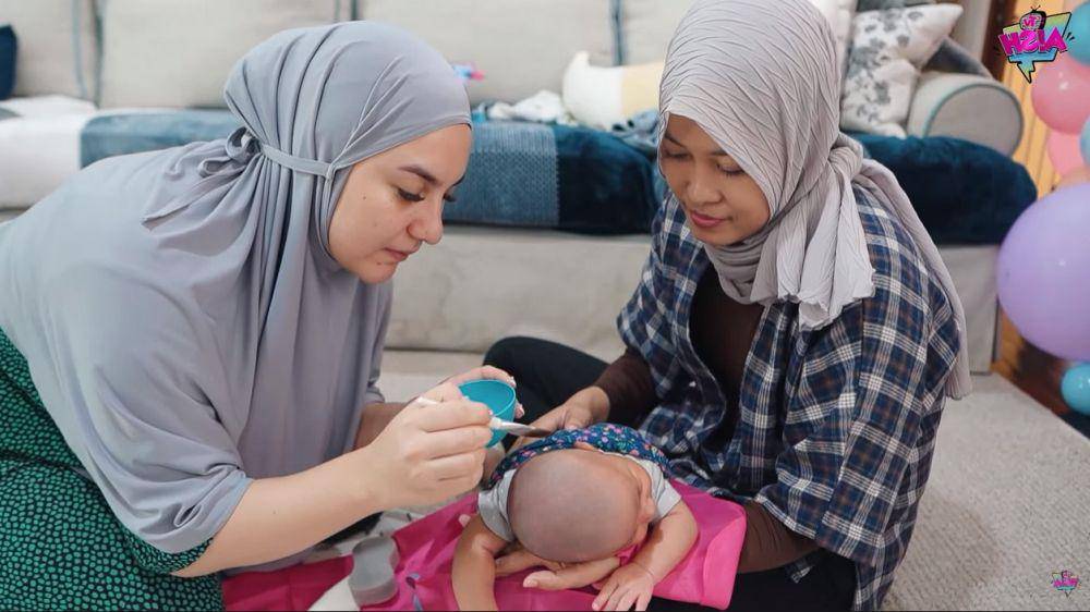rambut baby Ara dicukur (youtube.com/aish tv)