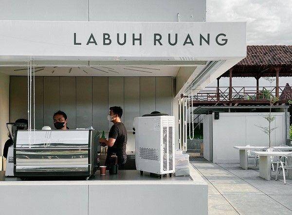Labuh Ruang (google.com/maps)