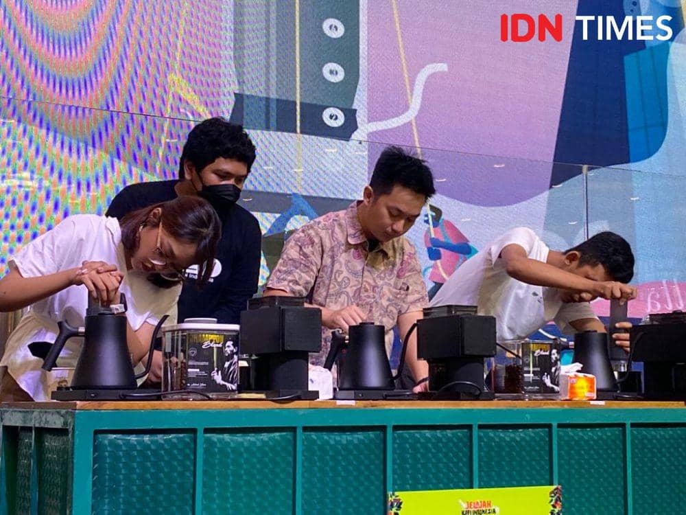 Jelajah Kopi Indonesia yang digelar Otten Coffee dengan adanya kompetisi AeroPress Champions 2022 (IDN Times/Indah Permata Sari)