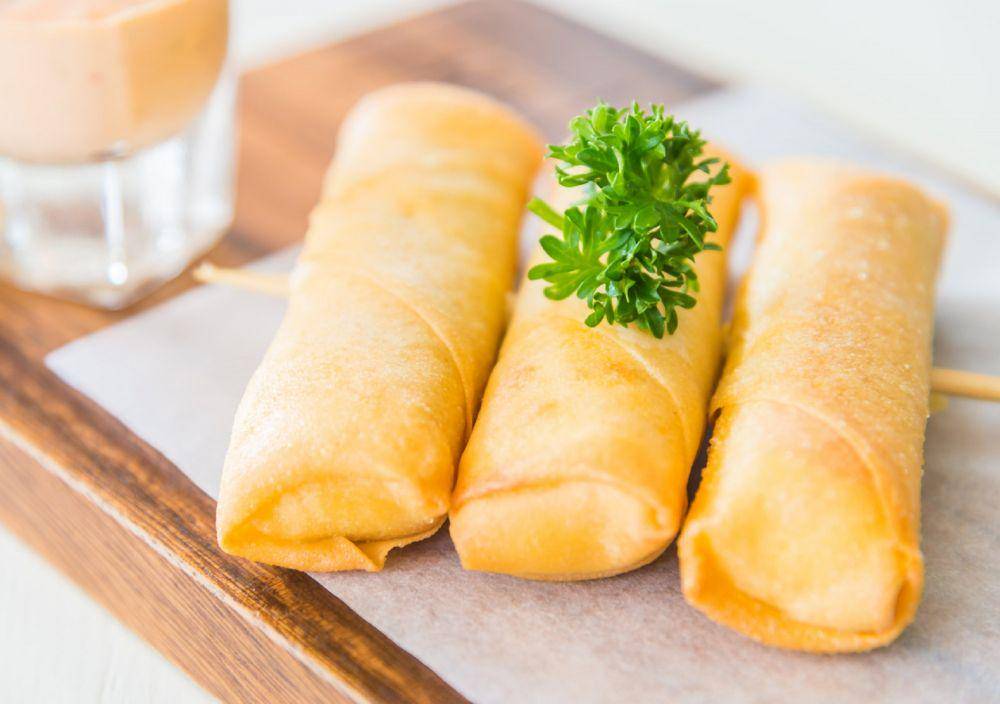 ilustrasi kulit lumpia yang renyah (freepik.com/lifeforstock)