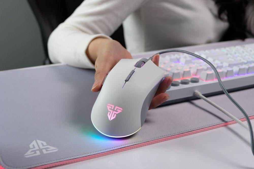 Fantech Blake X17 (fantechworld.com)