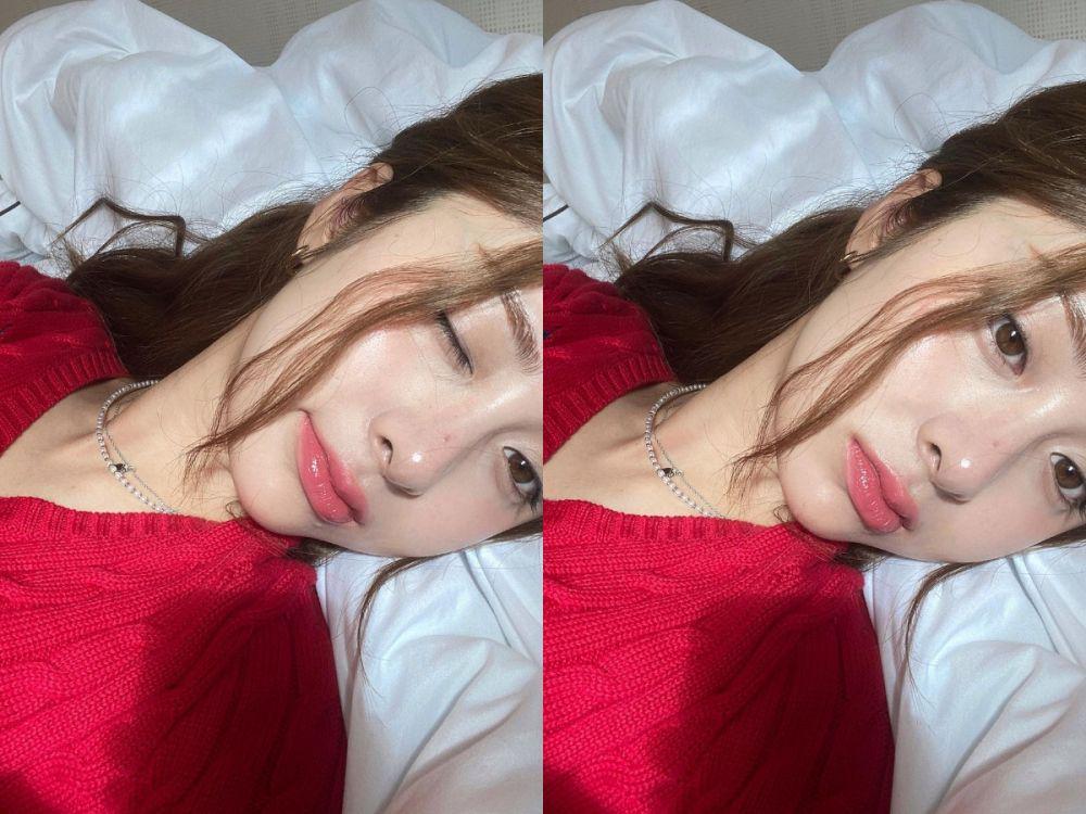 10 Unggahan Selfie ala Huh Yunjin LE SSERAFIM di Instagram