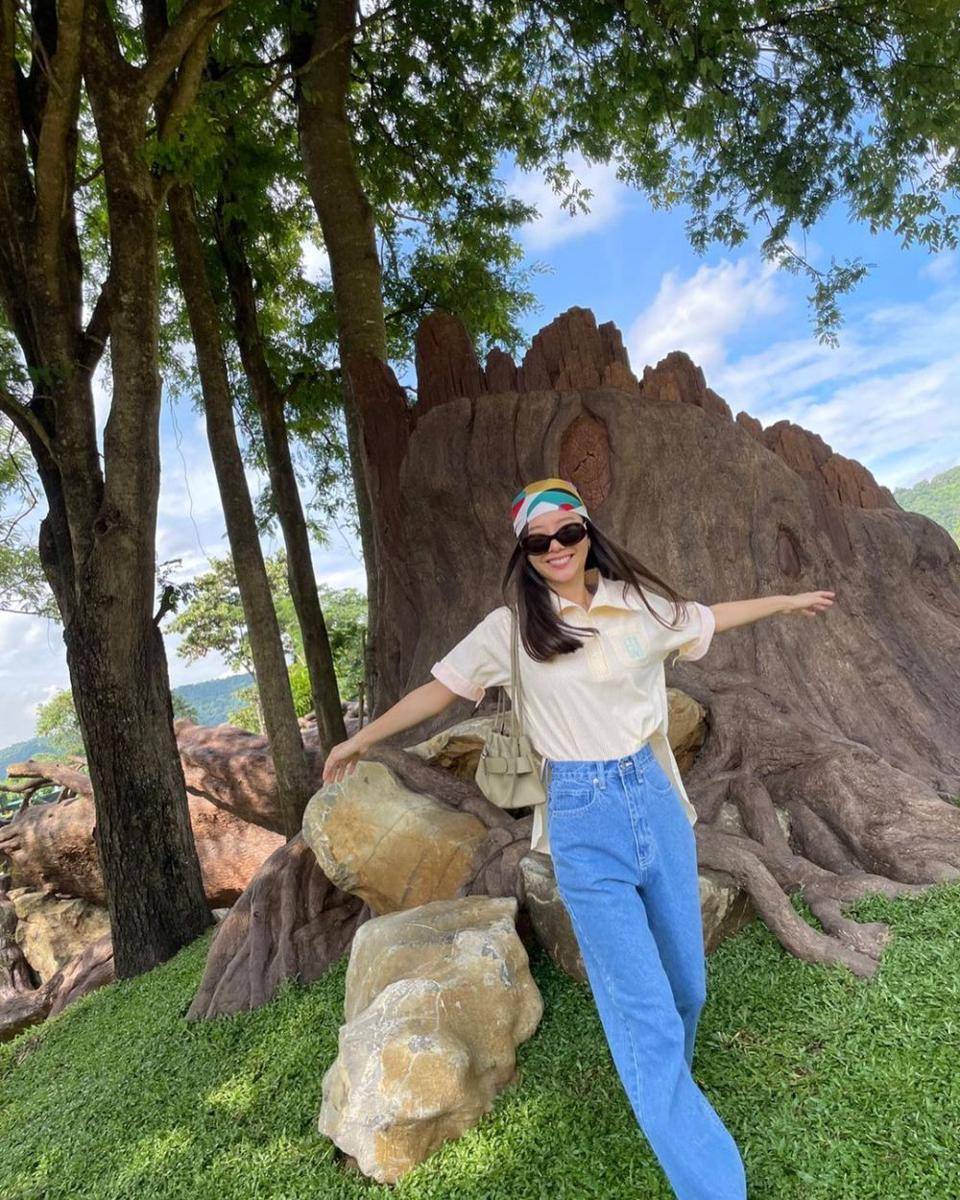 Toey Jarinporn (instagram.com/toeyjarinporn)