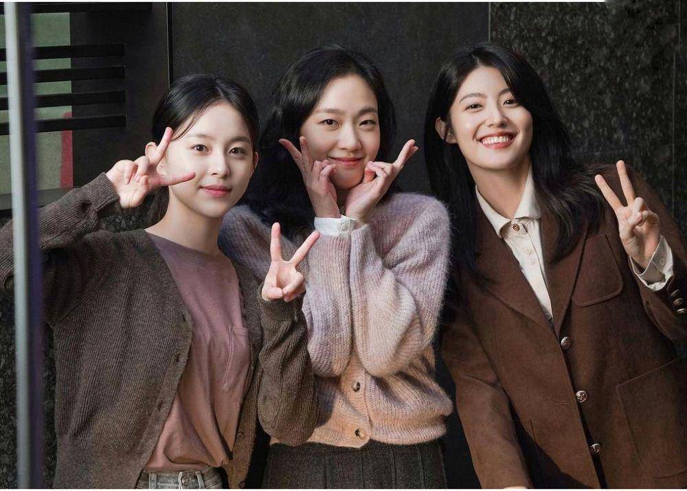 cuplikan penampilan tiga bersaudara dari drama Little Women (dok. tvN/Little Women)