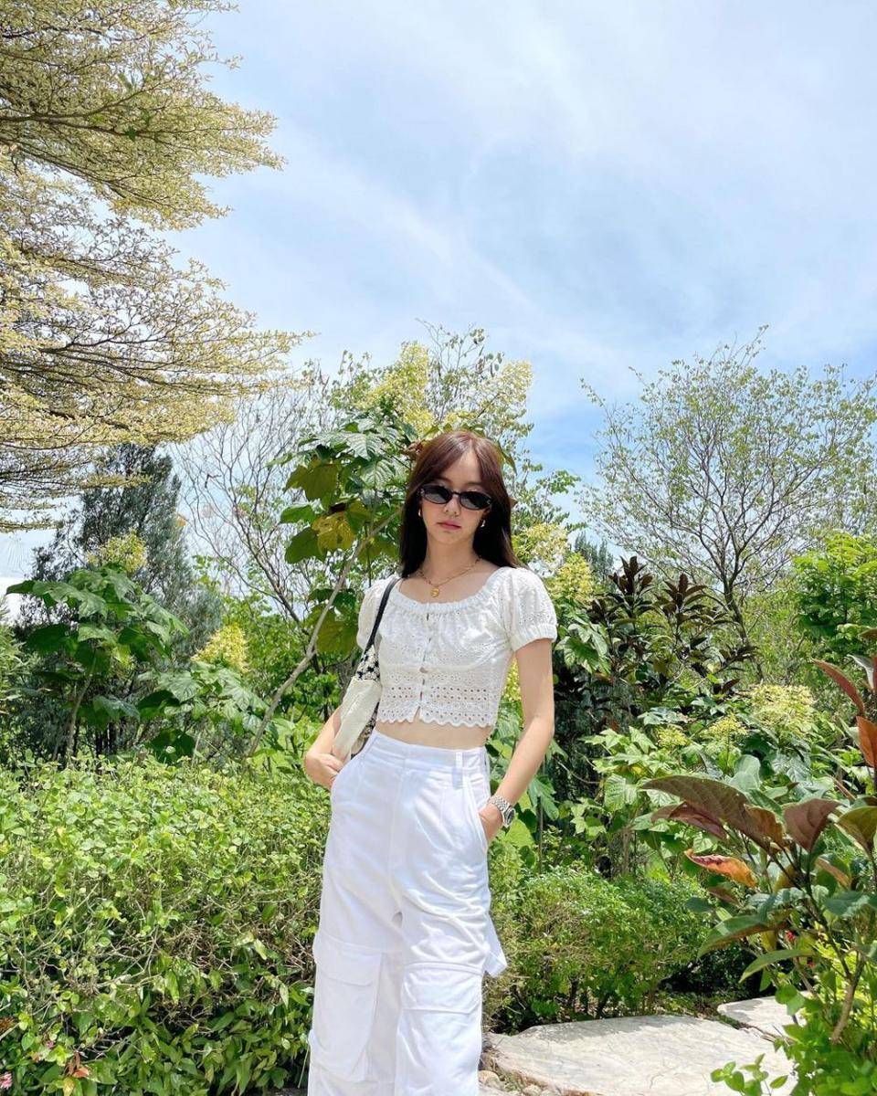 Toey Jarinporn (instagram.com/toeyjarinporn)