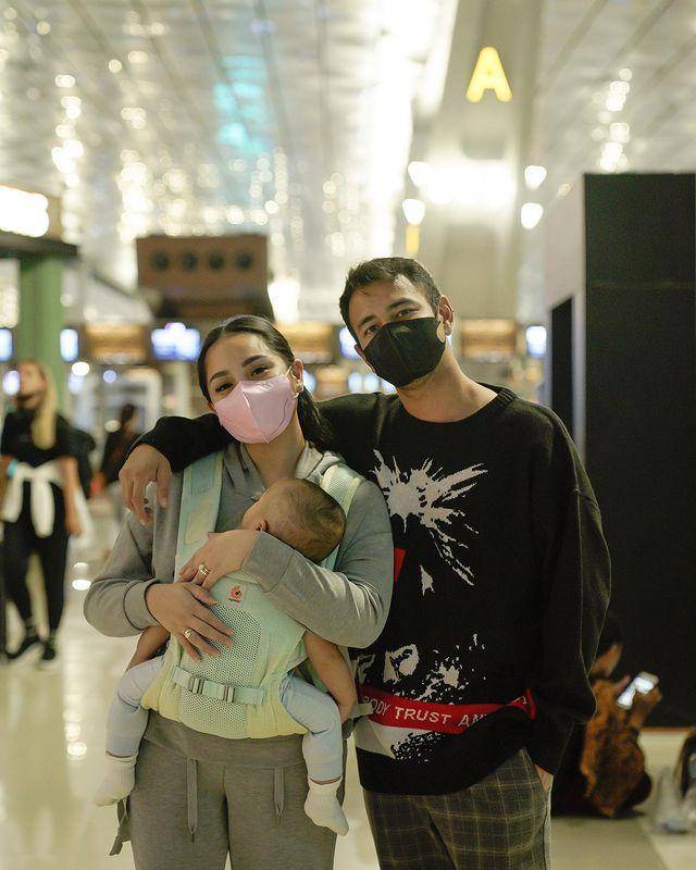 Momen keluarga Raffi Ahmad perangkat ke Amerika (instagram.com/erigostore)