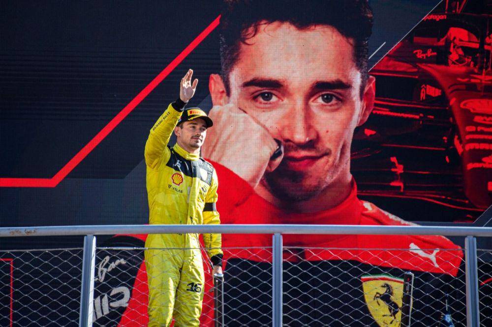 Charles Leclerc di podium GP Italia 2022 (twitter.com/ScuderiaFerrari)
