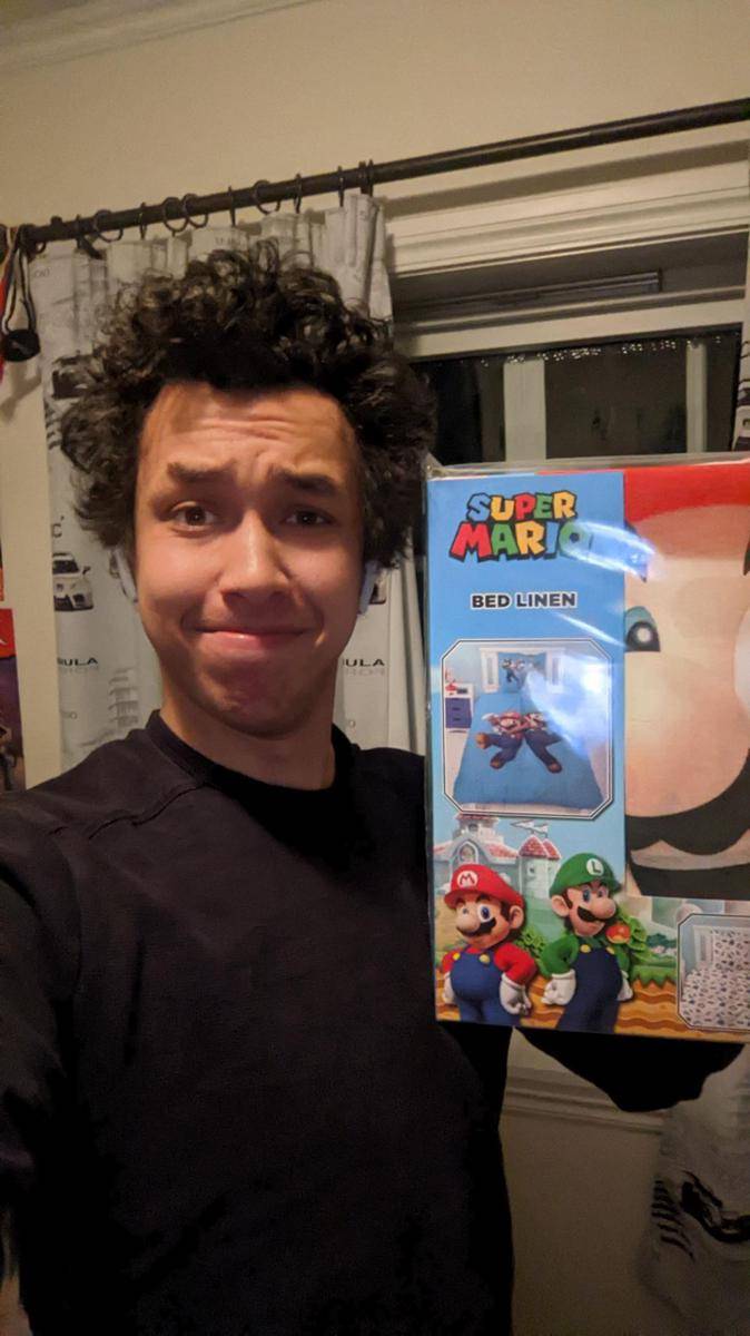 potret hadiah kocak dari orang terdekat (reddit.com/user/JohnnyCenter)