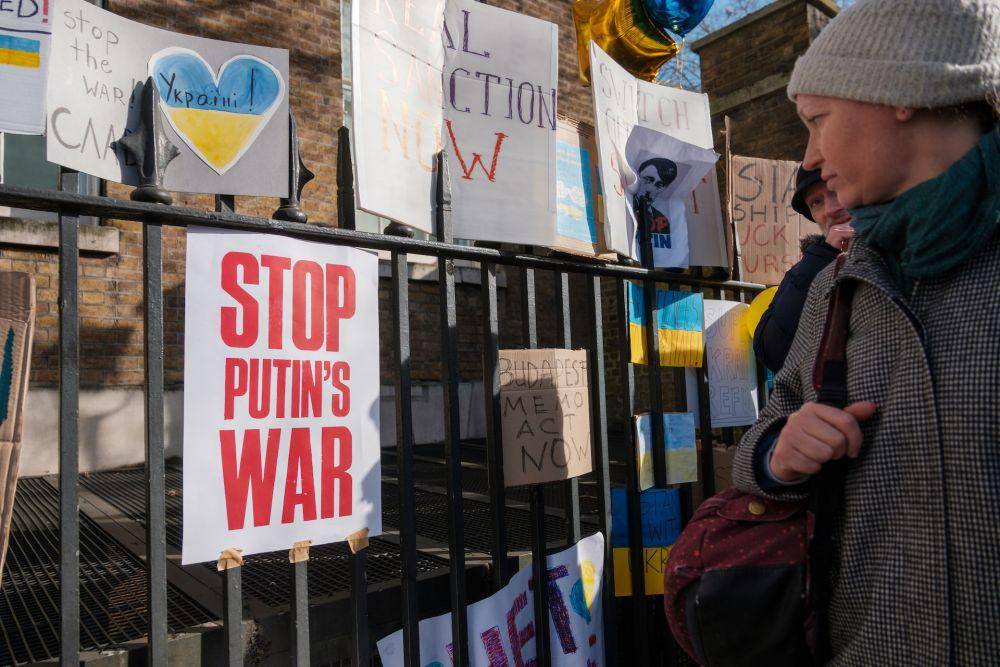Penolakan invasi Rusia ke Ukraina. (unsplash.com/@theeastlondonphotographer)
