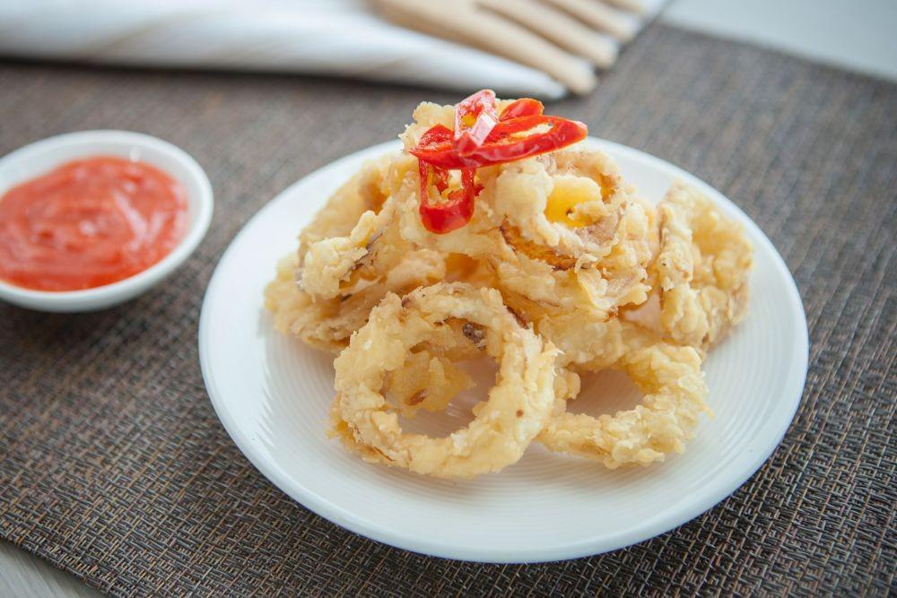 10 Resep Onion Ring Renyah dan Simpel, Rasanya Seenak Kafe