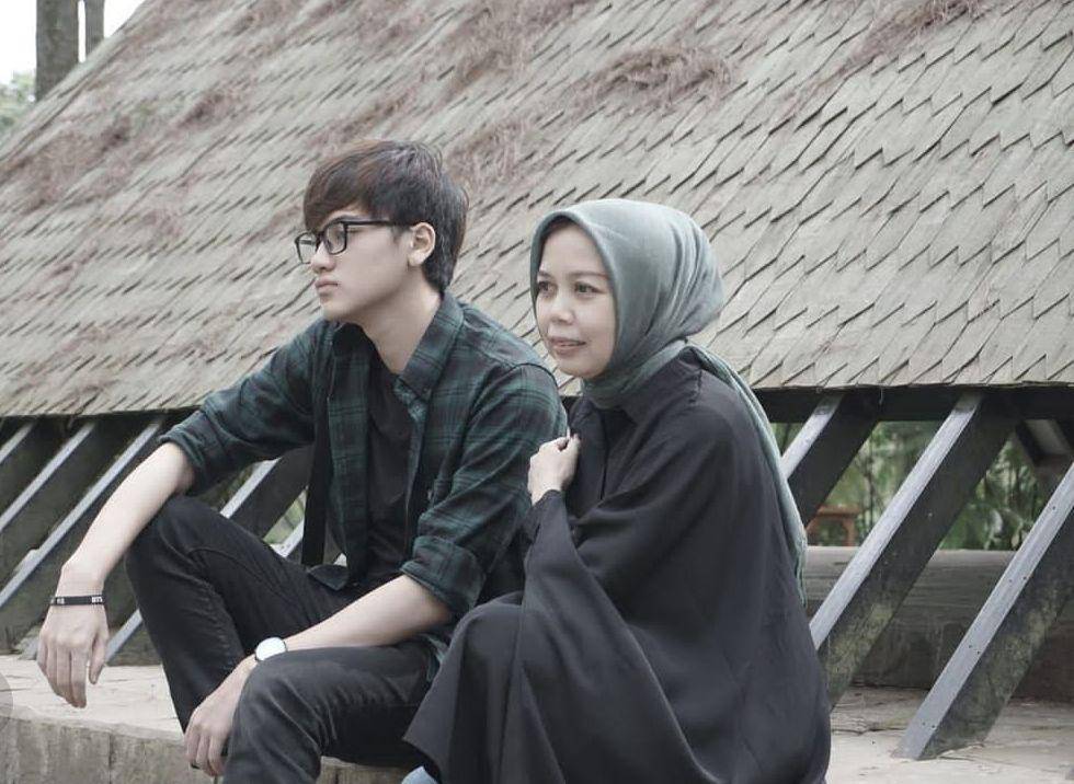 potret Naufal Azhar dan ibu (instagram.com/naufalazharr)