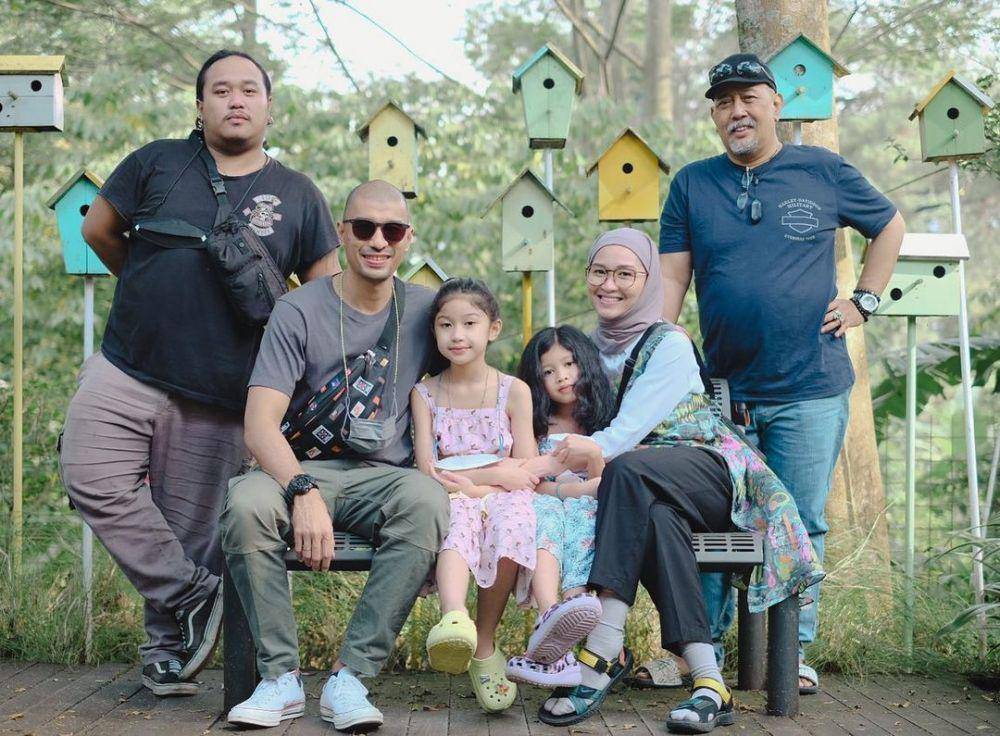 Indro Warkop dan keluarga (instagram.com/indrowarkop_asli)