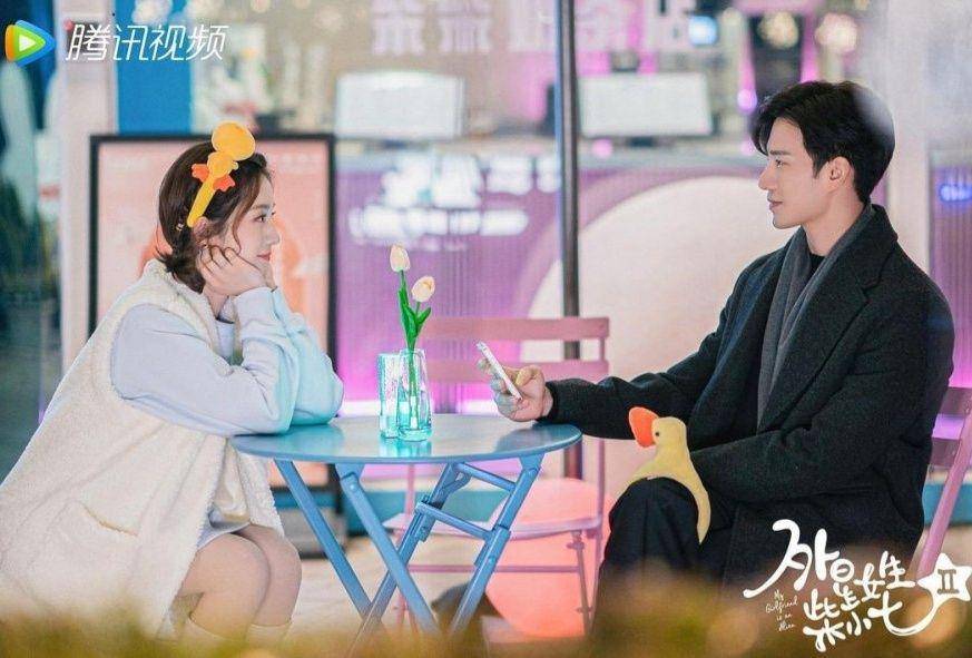 Bie Thassapak Hsu dan Wan Peng sebagai pemeran utama drama My Girlfriend is and Alien 2 (dok. WeTV/My Girlfriend is an Alien 2)