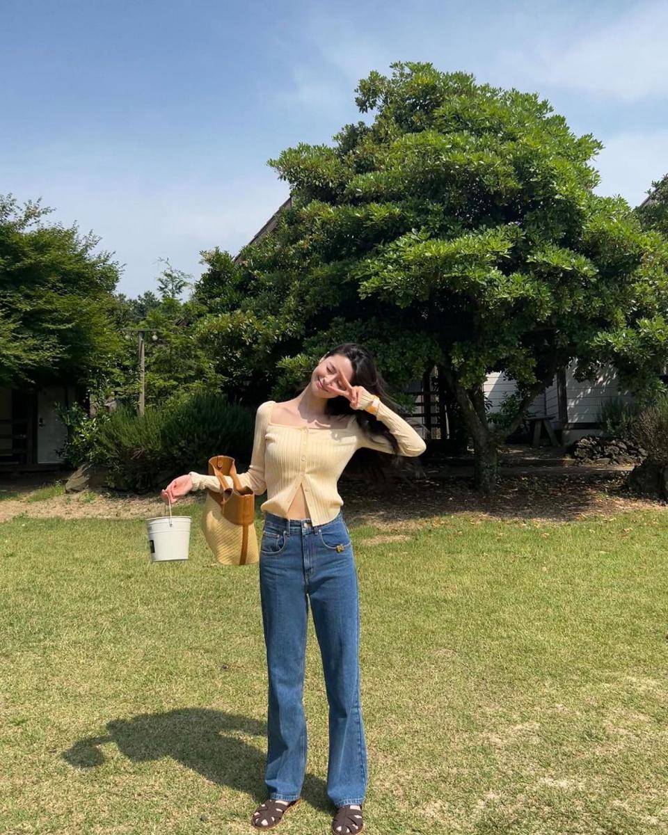 Kwon Nara (instagram.com/hv_nara)