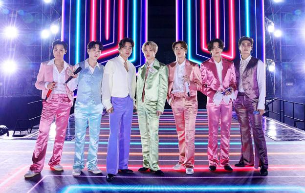 Surprise! Pesan Gojek Bisa Dapat Merchandise BTS, Gimana Caranya?