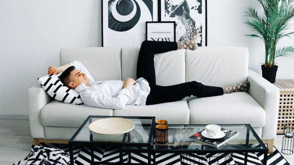 5 Alasan Orang Tak Mau Berpasangan dengan Pemalas, Susah Berubah