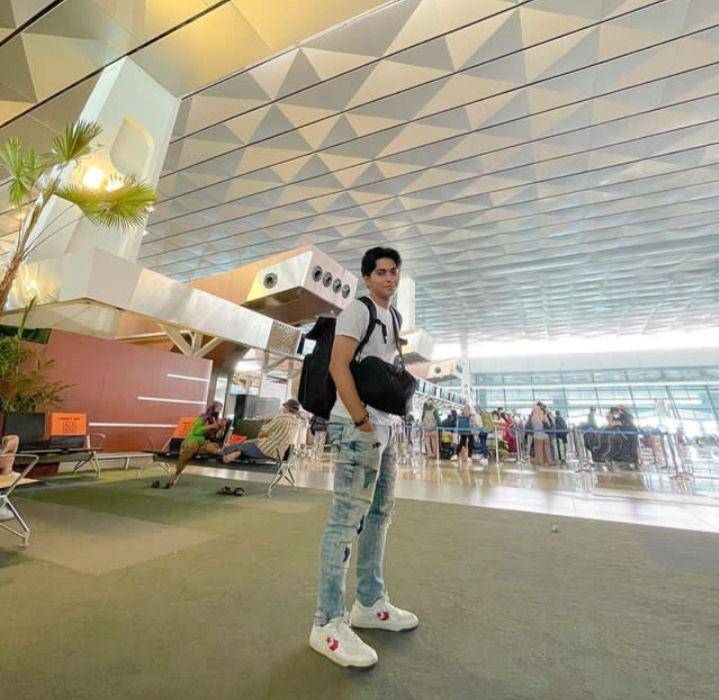 OOTD Ajil Ditto (instagram.com/ajil_ditto08)