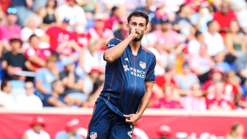 Matt Miazga (mlssoccer.com)