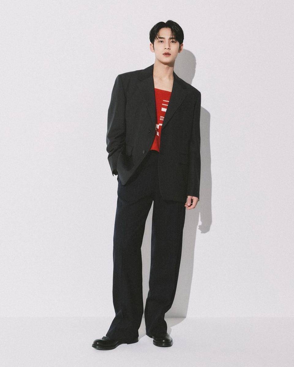 mix and match outfit Mingyu SVT (instagram.com/min9yu_k)
