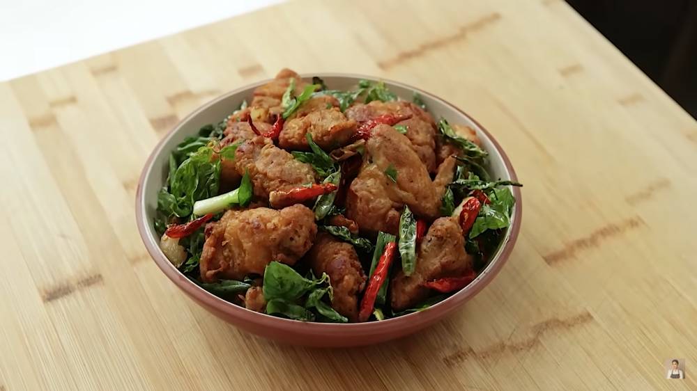 Potret ayam goreng kari ala Devina Hermawan (youtube.com/Devina Hermawan)