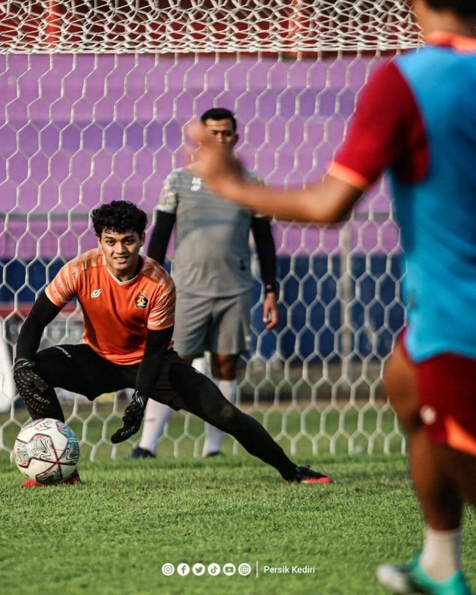 Pemain Persik Kediri saat berlatih. Instagram.com/@persikfcofficial