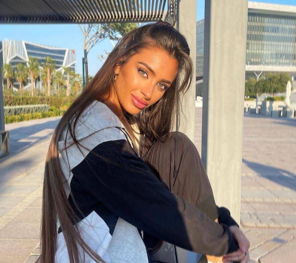 Evlin Khalifa (instagram.com/khalifa.evlin)