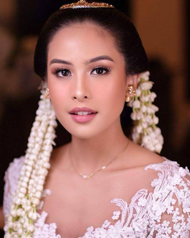 inspirasi wedding makeup dengan adat Jawa (instagram.com/marlenehariman)