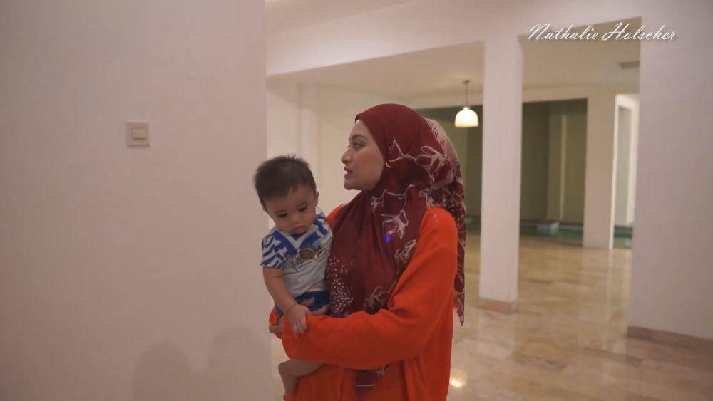 potret rumah baru Nathalie Holscher (youtube.com/nathalieholscher)