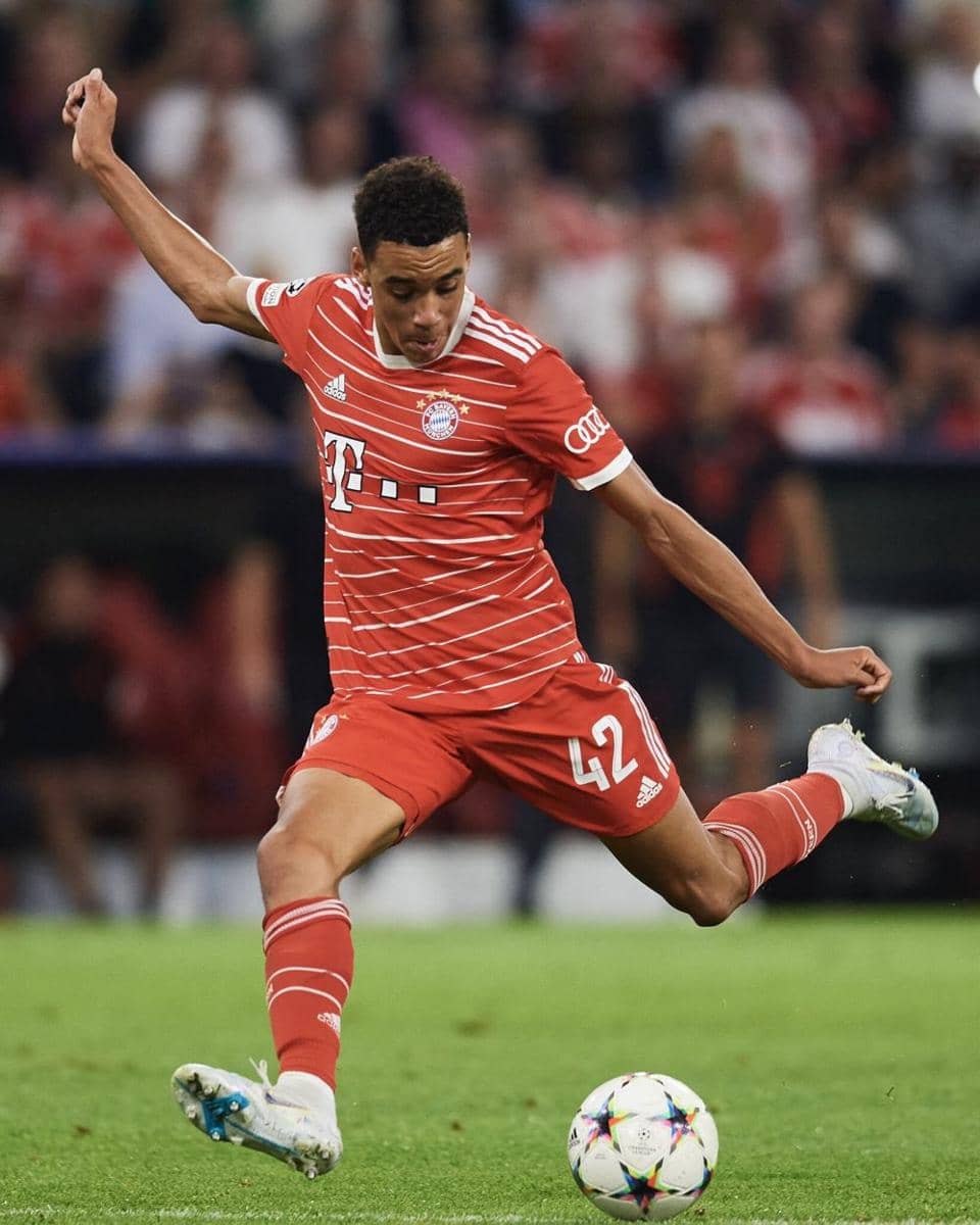 Jamal Musiala bermain bersama Bayern Munich. (twitter.com/JamalMusiala)